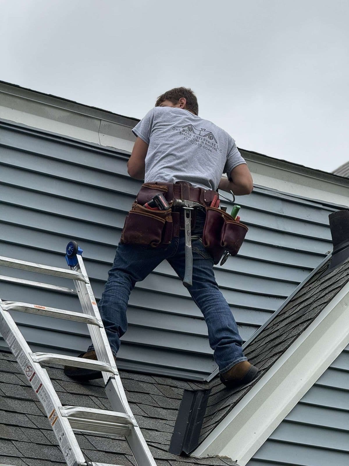 Gallery photos for Efficient Siding Repair by Oak Park Enterprise: Image #1